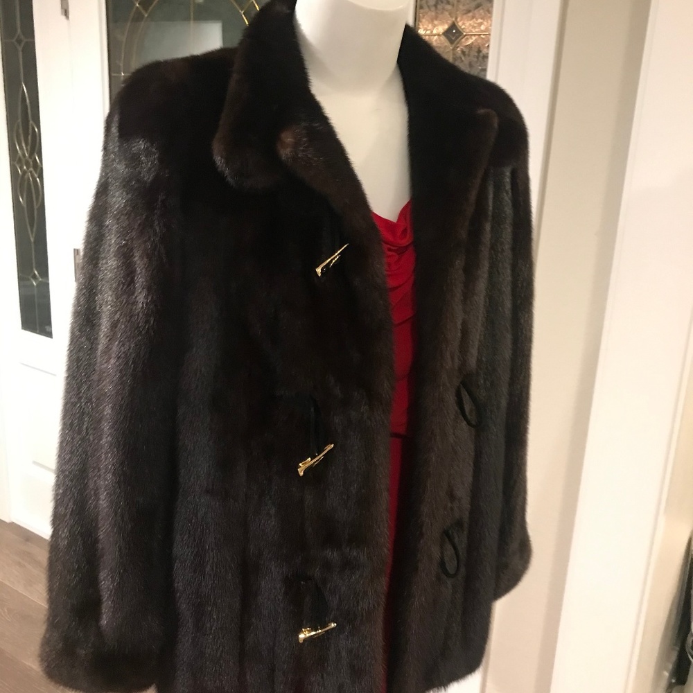 Nina Ricci (Paris) Mink coat